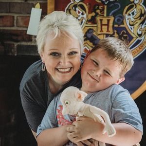 Meet your Posher, April